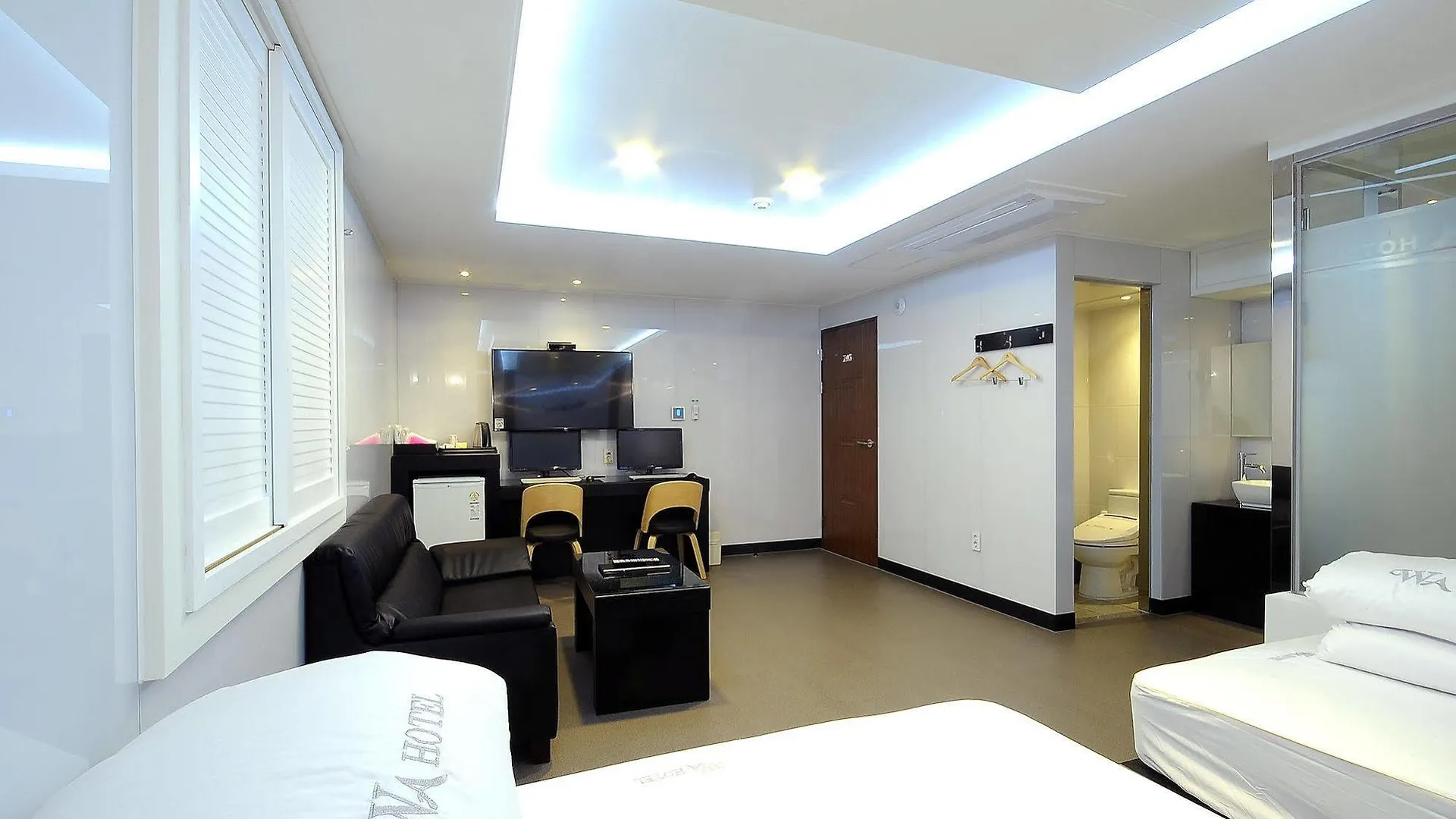 Wa Hotel Nampo Busan South Korea